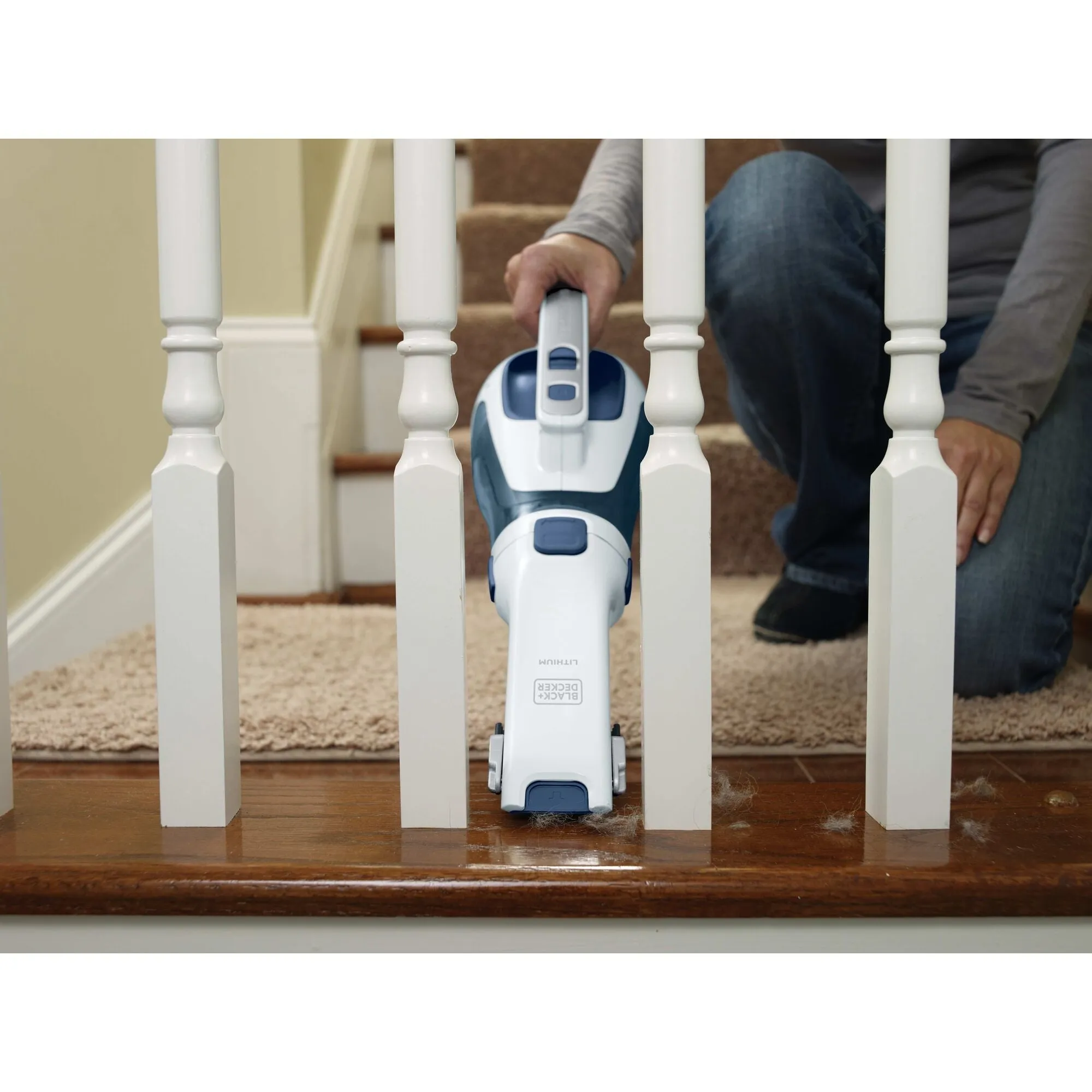 dustbuster® Cordless Handheld Vacuum AdvancedClean ™, Ink BLue